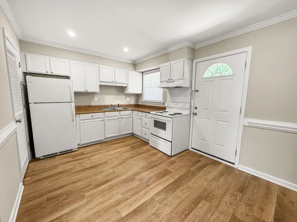 Experience comfortable and stylish living at Creek Ridge Crossing