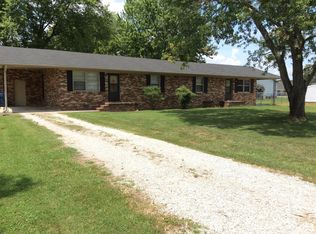 1612 Hills Chapel Rd, Manchester, TN 37355