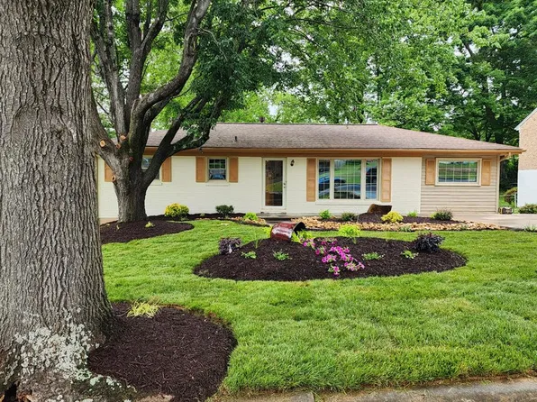 467 Granville Dr, Danville, VA 24540