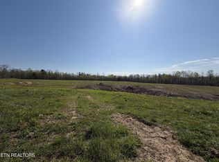 532 White Oak Rd, Jamestown, TN 38556