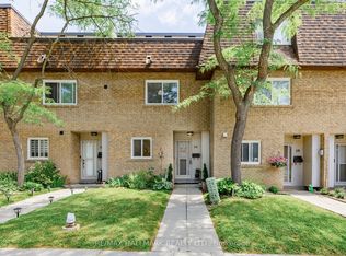 275 Manse Rd #66, Toronto, ON M1E4X8