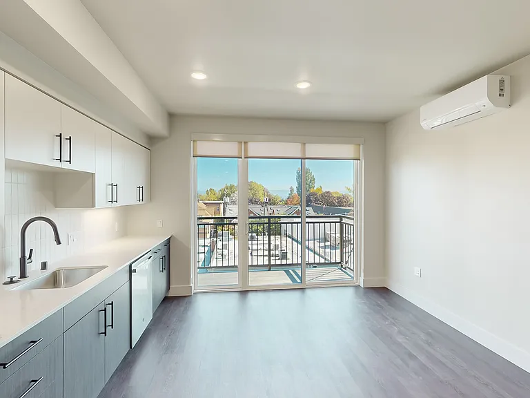 Capitol Hilltop Apartments — Photo 29