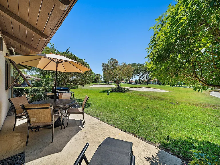 821 Club Dr — Photo 20