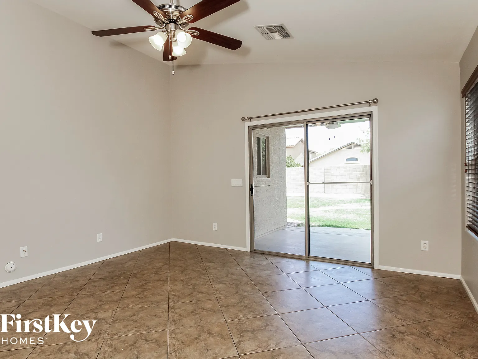 3 bed, 2.0 bath, 1527 sqft, $1,865 — Photo 4