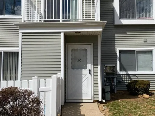 30 Sassafras Ln, Monmouth Junction, NJ 08852