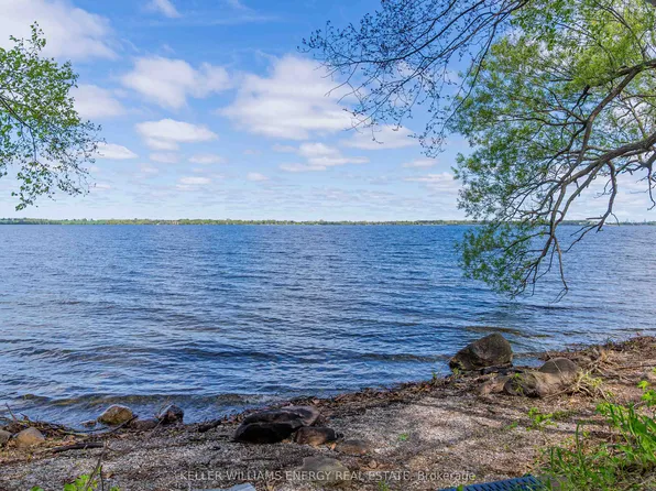 326 Cressy Bayside Rd, Prince Edward County, ON K0K 2T0