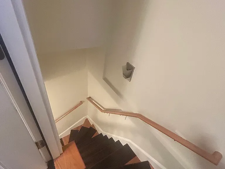 36 Hunting St #2 — Photo 25