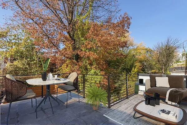 Sold by Corcoran | media 22