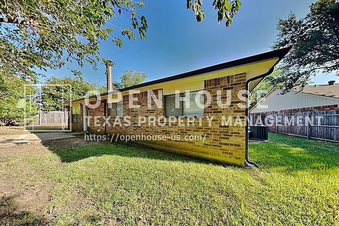 1319 Colony Ct — Photo 17