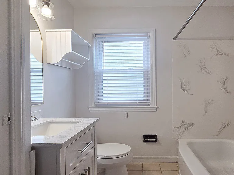 1424 Parkview Dr — Photo 10