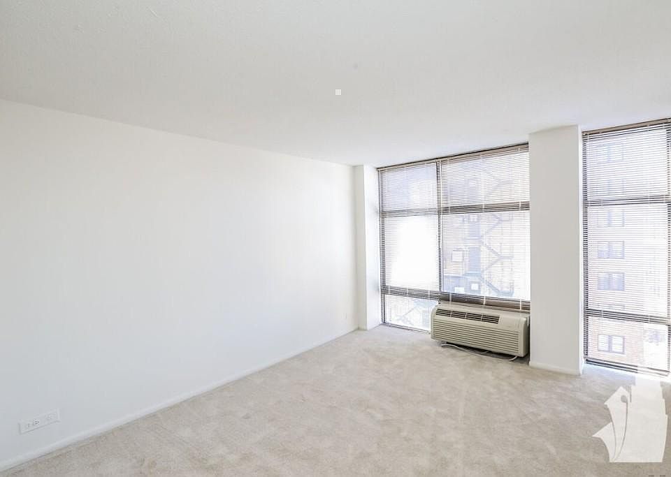 1st image of 69 E Scott St #2BR