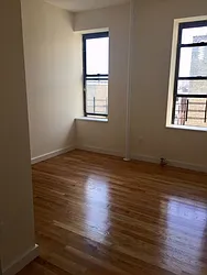 Rented by Roberto Guilbet, LREB