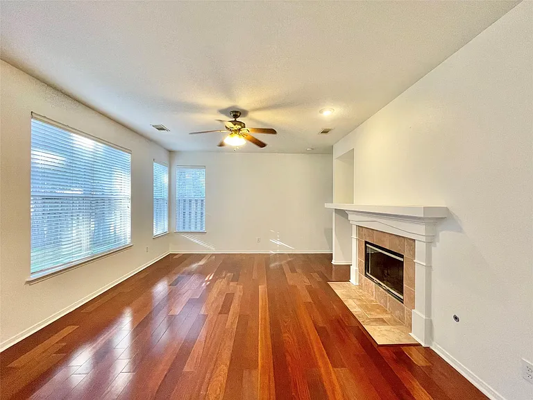 11 Dalea Pl — Photo 10