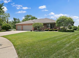 2637 Sierra Cyn, New Lenox, IL 60451