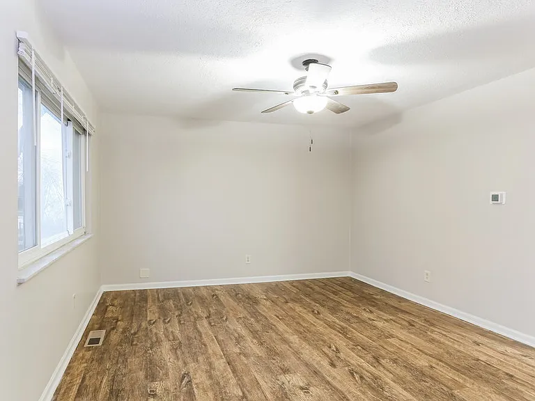 3944 Ivorton Rd E — Photo 5