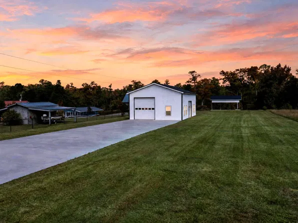 11 Gulley Ln., Salters, SC 29590