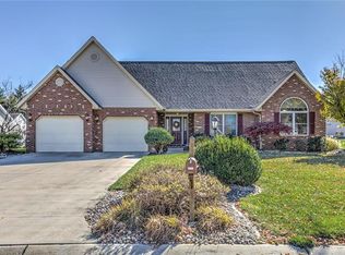 4703 Wayne Ct, Godfrey, IL 62035