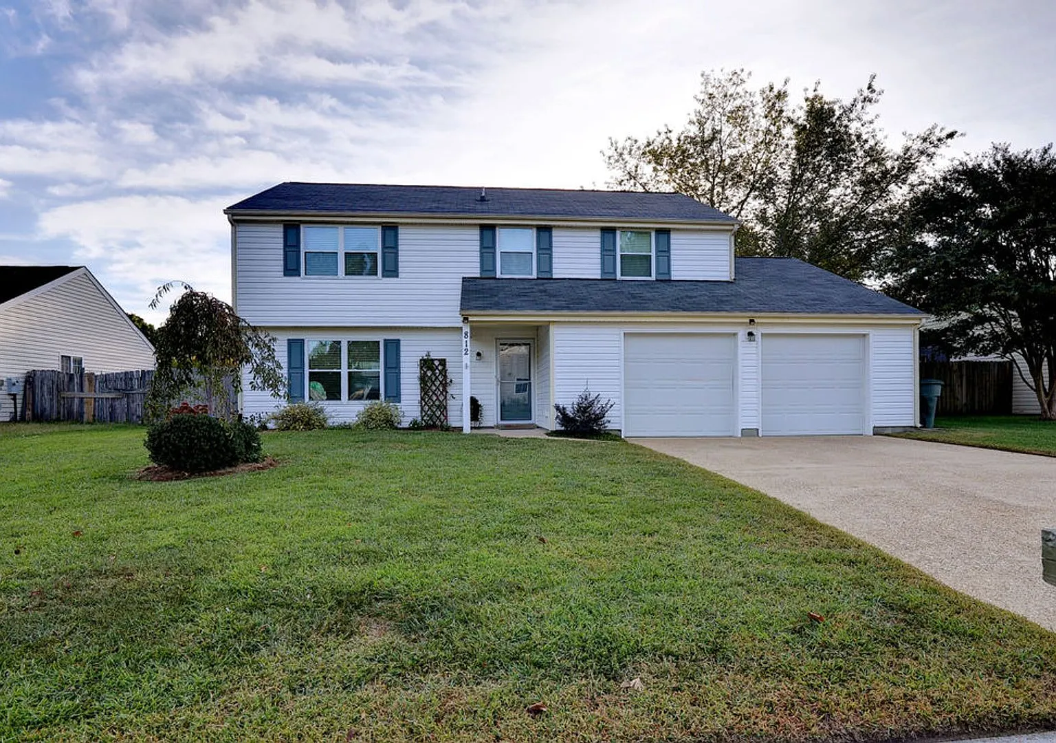 Updated Two Story Home With Large Fenced Backyard. — Photo 1