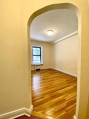 1st image of 511 E 78th St APT 1H