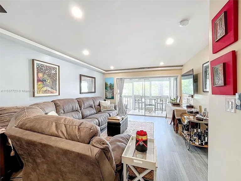 460 Paradise Isle Blvd #205 — Photo 18