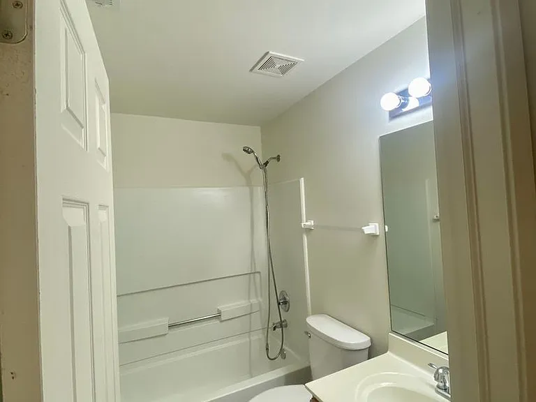 315 Richmond Dr — Photo 15