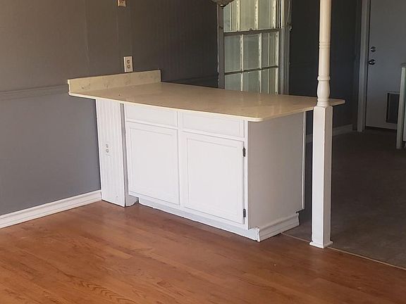5th image of 2721 W Walker St