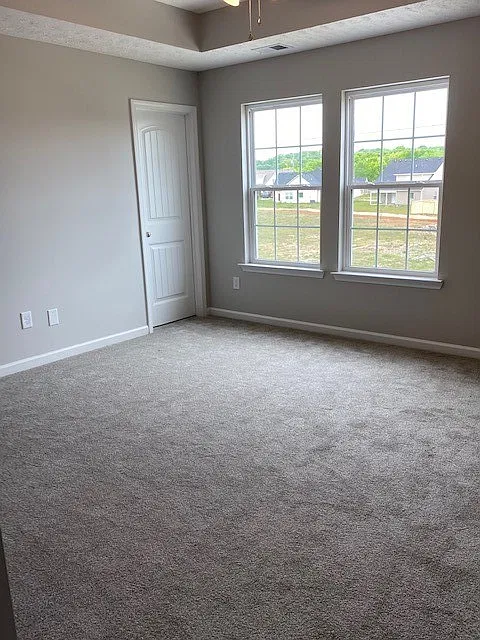 5 bed, 2.5 bath, 2086 sqft, $2,850 — Photo 3