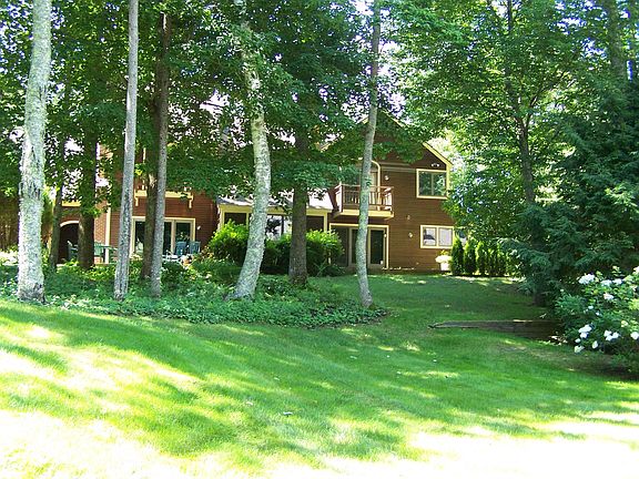 5th image of 30 Harbor Drive #30
