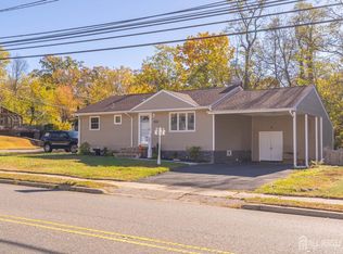 479 Chain O Hills Rd, Colonia, NJ 07067