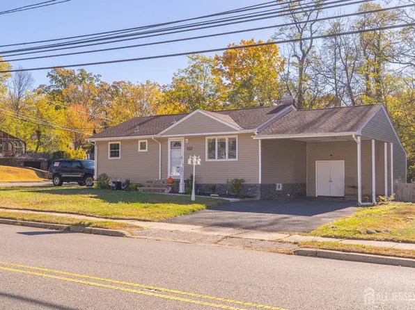 479 Chain O Hills Rd, Colonia, NJ 07067