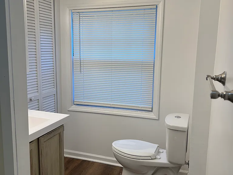601 N McKinley Ave — Photo 13