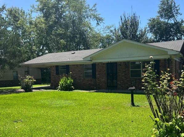 1209 Campus St, Water Valley, MS 38965