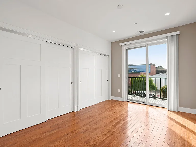 650 Mill St #204 — Photo 12