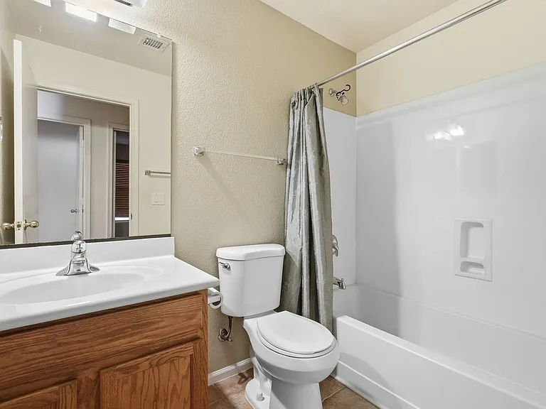 2403 W White Feather Ln — Photo 21