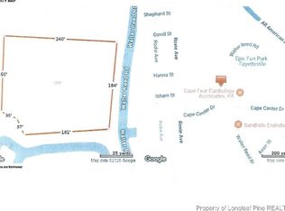 1201 Fairmont Ct, Fayetteville, NC 28304