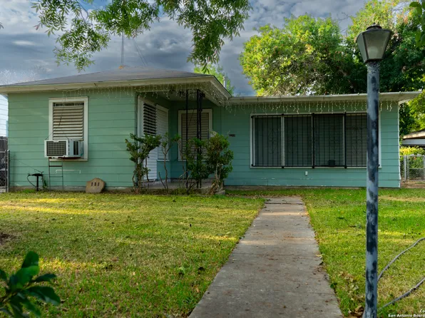 111 Pamela Dr, San Antonio, TX 78250