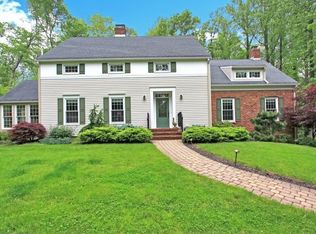 7 Larson Ln, Warren, NJ 07059