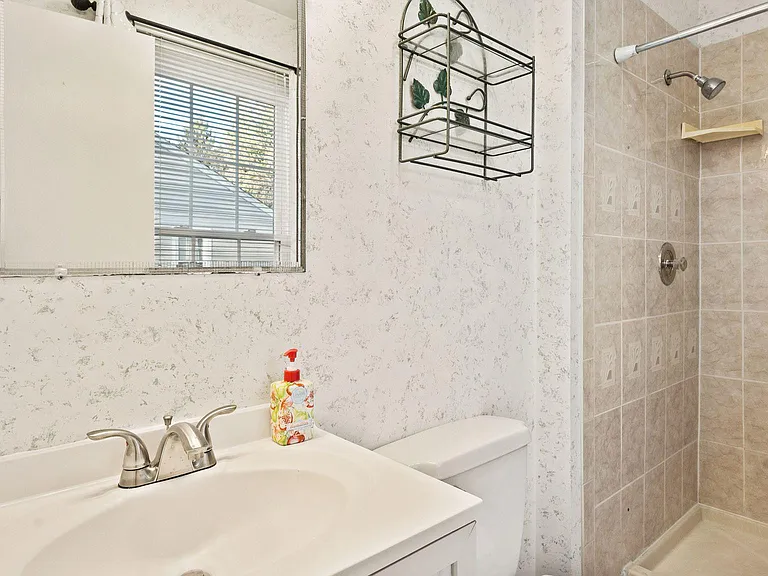 4453 Holly Ave — Photo 23