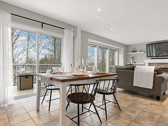 3rd image of 46306 Valleyview Rd