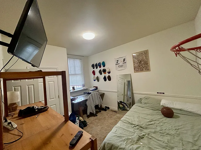 2326 W Grace St #4 — Photo 9