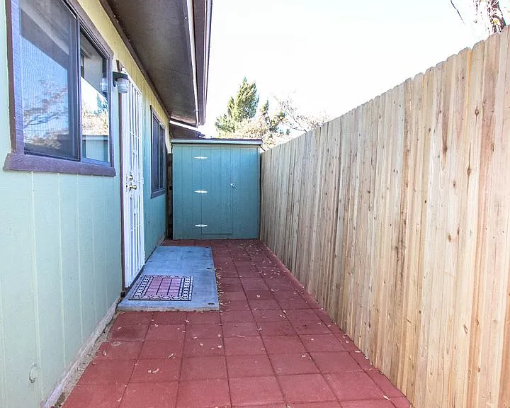 635 Dameron Dr — Photo 12