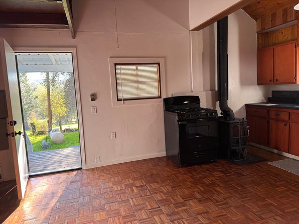 (undisclosed Address)