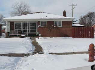 8391 Dixie Ln, Dearborn Heights, MI 48127