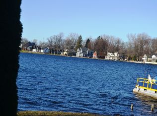 2072 S Long Lake Rd, Fenton, MI 48430