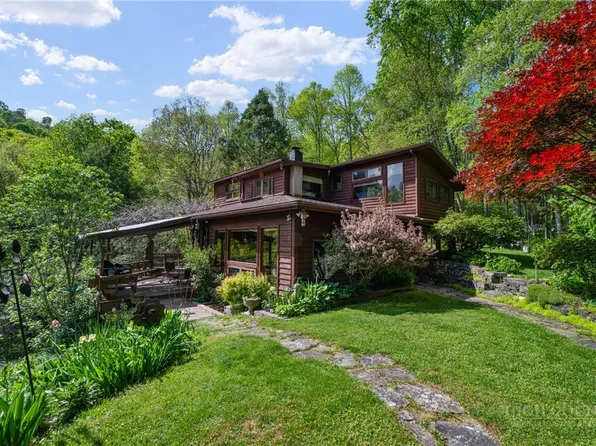194 Shulls Hollar Road, Sugar Grove, NC 28679