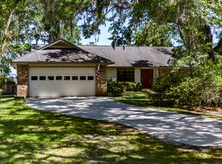 423 Crooked River Dr, Woodbine, GA 31569