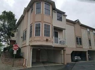 112 Adamecs Way #13, South Amboy, NJ