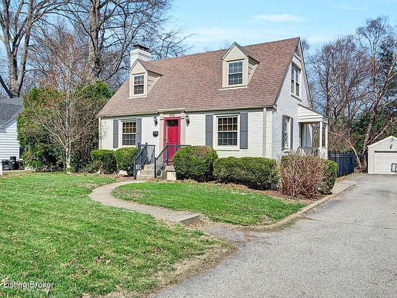 3rd image of 303 N Hubbards Ln