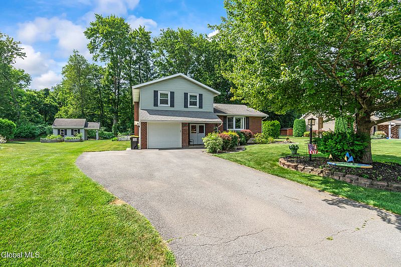 2nd image of 633 Alexander Drive