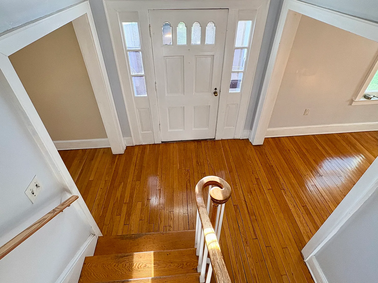4 bed, 3202 sqft, $2,300 — Photo 4